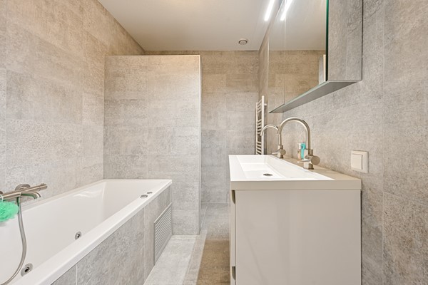 Medium property photo - Joris van Bodegomlaan 18, 3201 MH Spijkenisse